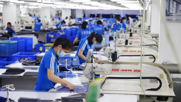 订单碎片化时代，服装厂如何向管理要利润？——华遨服装ERP驱动数字化转型实录