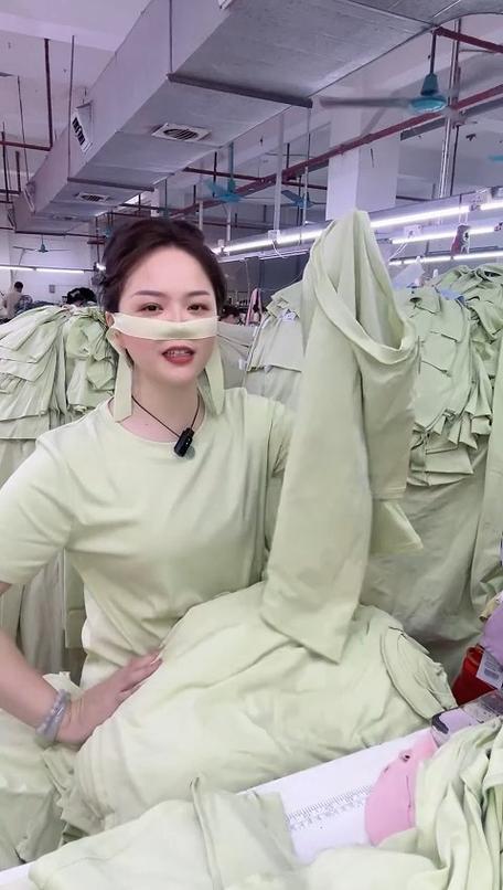 探秘服装工厂 这里的日常远比你想的精彩